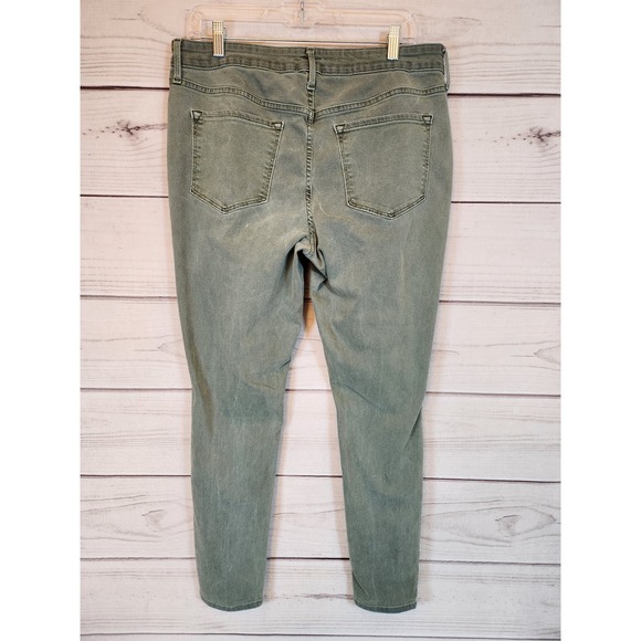 Old Navy Rockstar Women's Green‎ Solid Mid Rise Distressed Skinny Jeans Size 14 - Picture 2 of 7